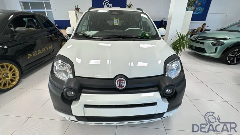
								Fiat Panda 1.0 FireFly 70cv Hybrid Cross full									
