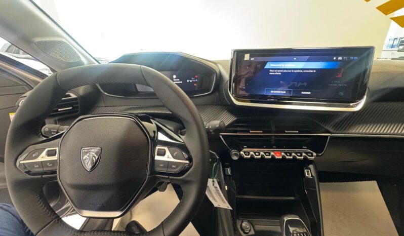 
								Peugeot 208 Allure + Pack navi visual full									