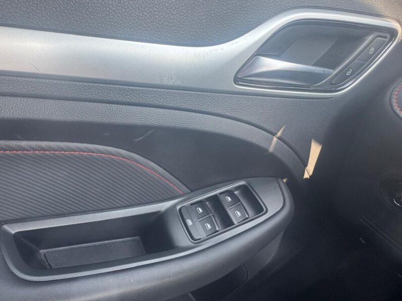 
								MG ZS 1.5 VTi-Tech Luxury full									