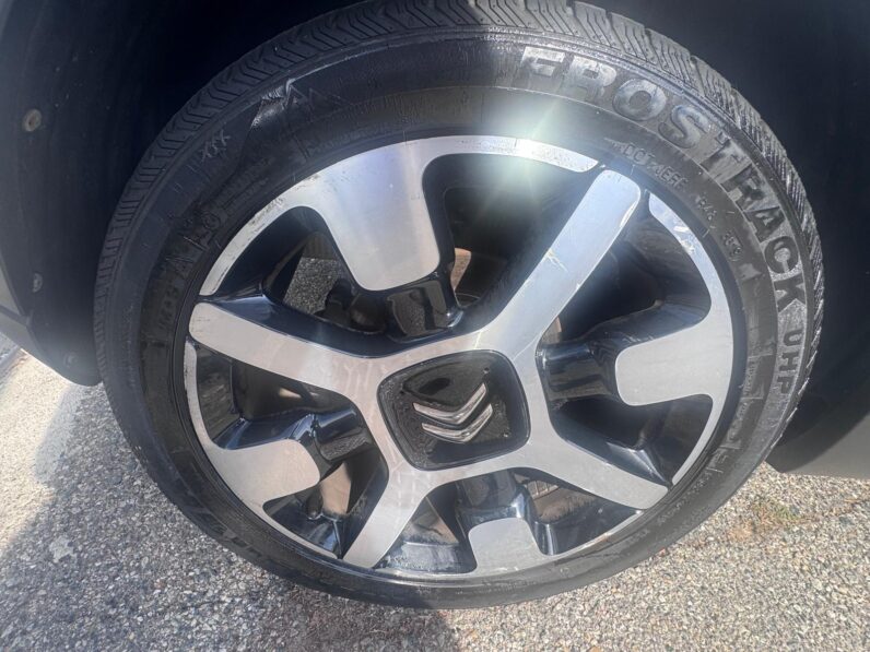 
								Citroen C3 PureTech 110cv S&S Shine full									