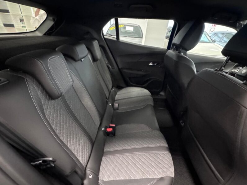 
								Peugeot 2008 Hybrid 110cv e-DCS6 Allure auto full									
